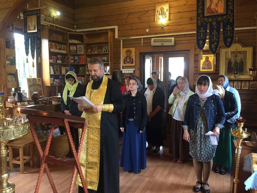 храм в матвеевском расписание. храм в матвеевском расписание. какой сегодня праздник. храм-часовня владимира равноапостольного. храм на нежинской.