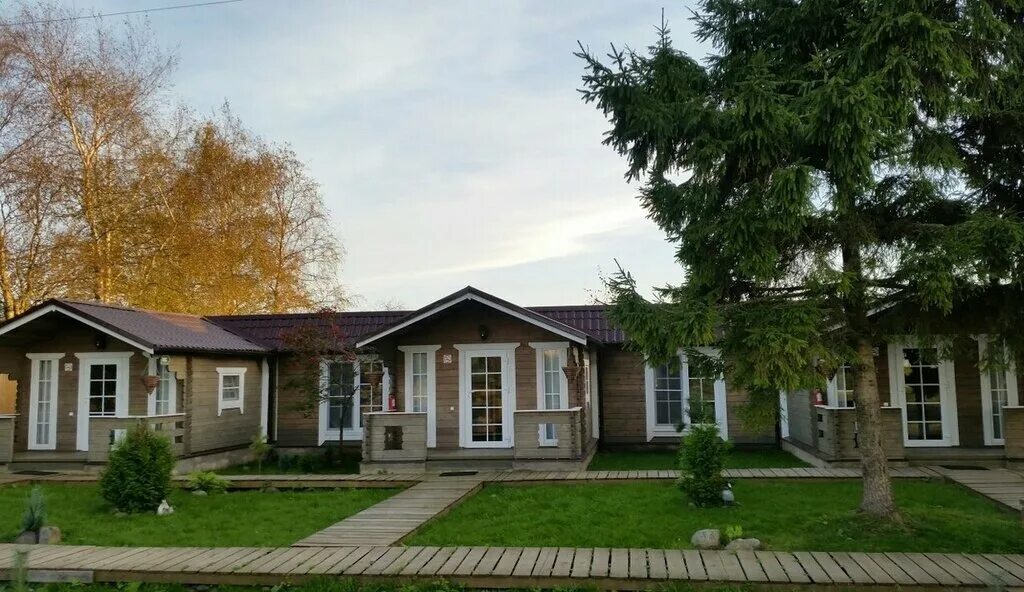Царство-королевство база рощино. База приют охотника валдай. Город вельск санаторий сосновка. Дом отдыха великий новгород. Турбаза шалаш великий новгород.