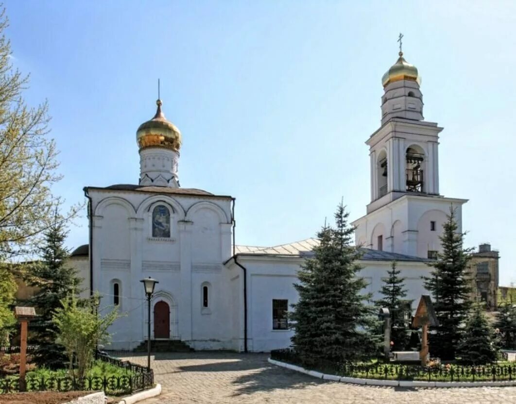 Церковь рождества богородицы в старом симонове в москве. Церковь рождества пресвятой богородицы в старом симонове. Симонов монастырь. Церковь рождества симонов монастырь в москве. Церковь рождества пресвятой богородицы в старом симонове в москве.