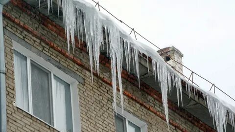 Падение сосулек