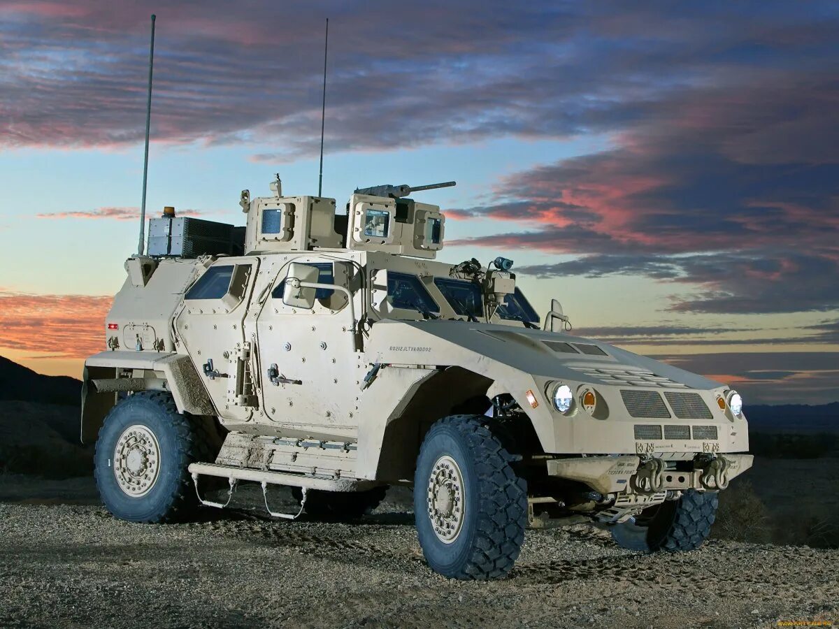 Американские военные машины. JLTV бронемашина. Bae Valanx JLTV GPV 2010 года. JLTV (Joint Light Tactical vehicle). JLTV бронеавтомобиль.