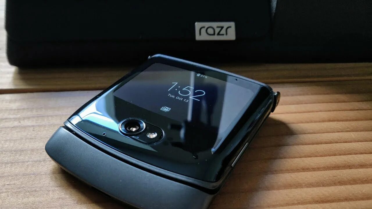 Motorola razr 50 обзор. Motorola razr 2025. motorola razr e1. док станция motorola razr. motorola g54 5g.