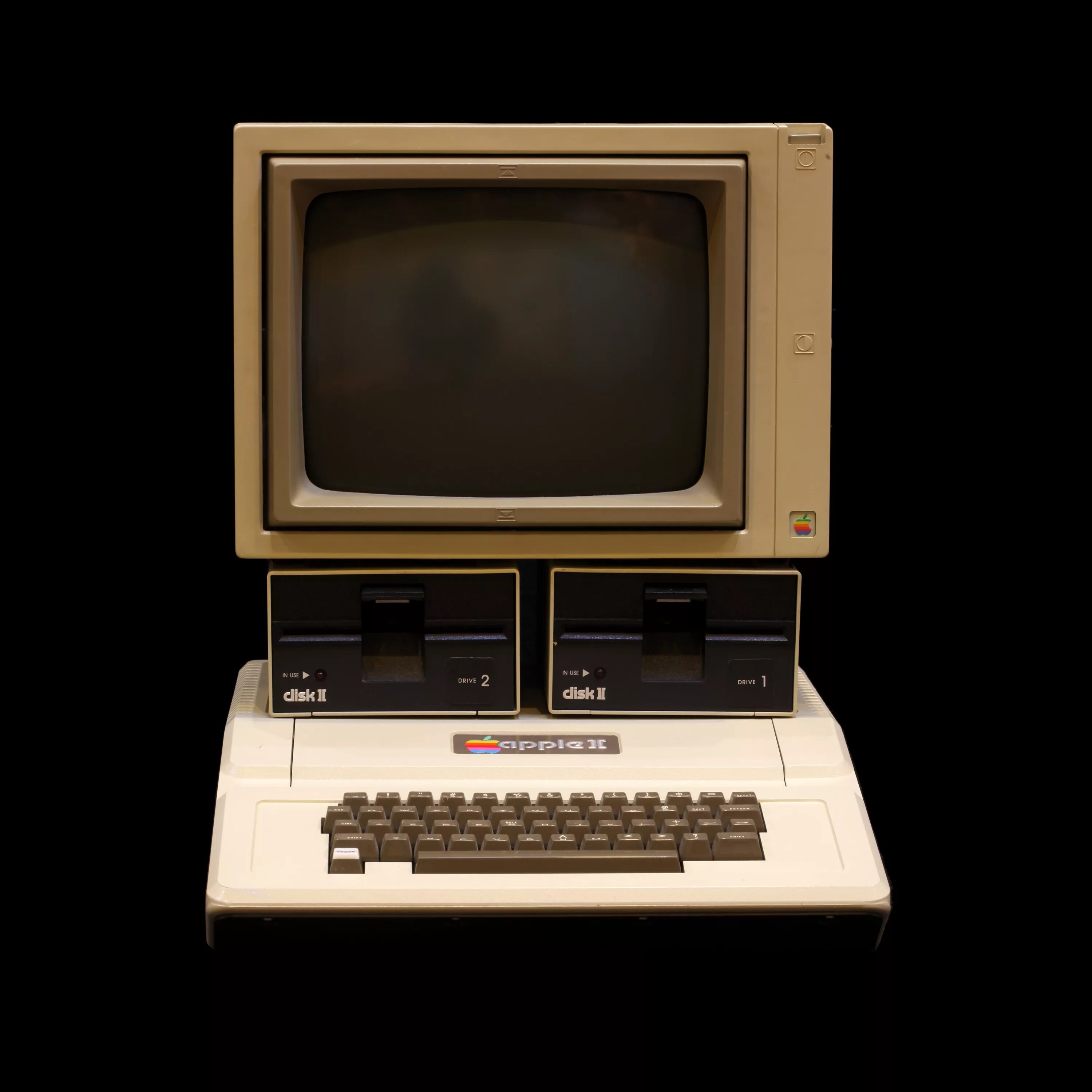 1 личный компьютер. Компьютер Эппл 1995. Первый персональный компьютер Эппл. Самый первый компьютер. Старый компьютер.