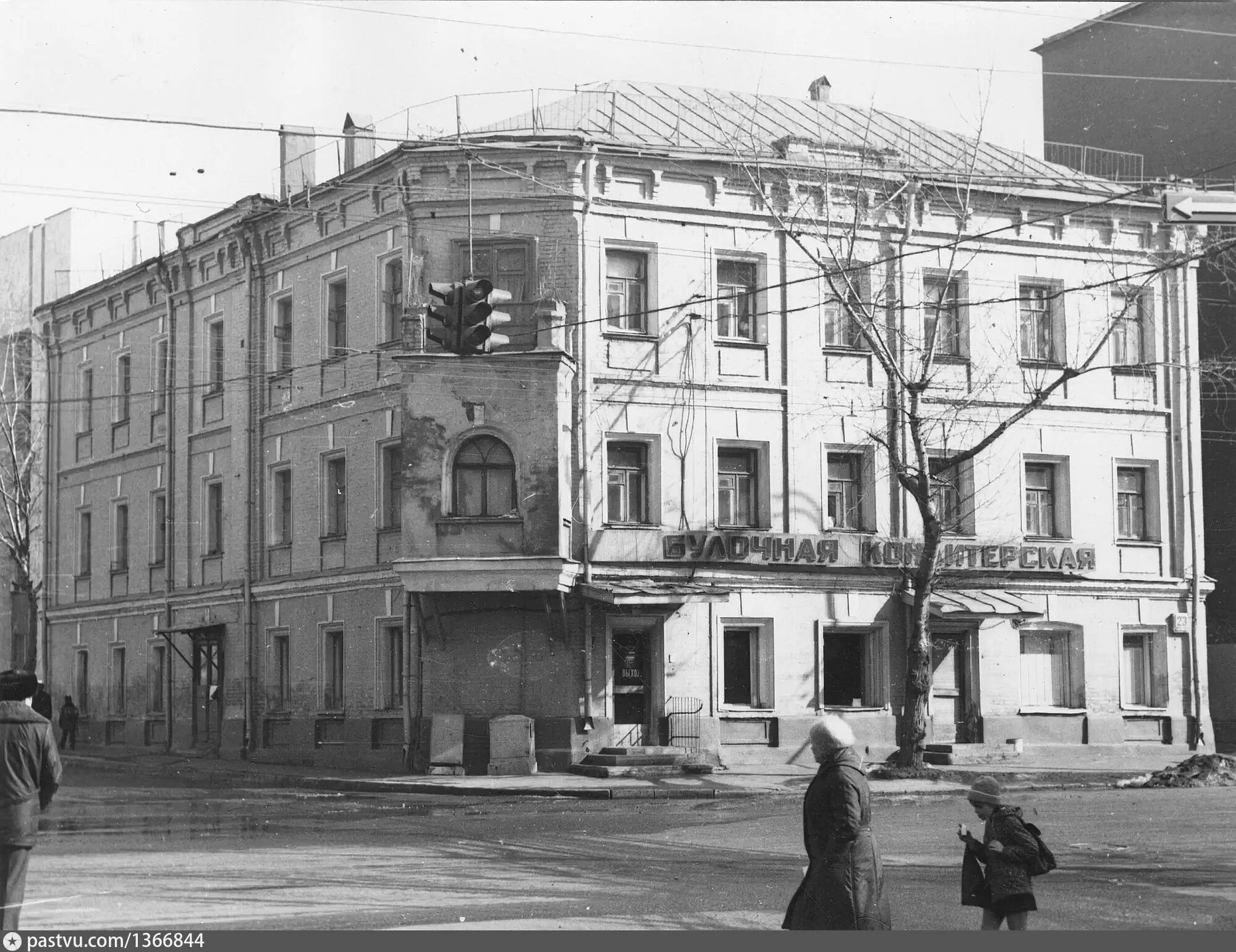 Дома 49 года. Сталинки долгопрудного. Г меленки владимирской области ул коминтерна дом. Ii-49п и ii-49д. Воронеж улица пятницкого 54.