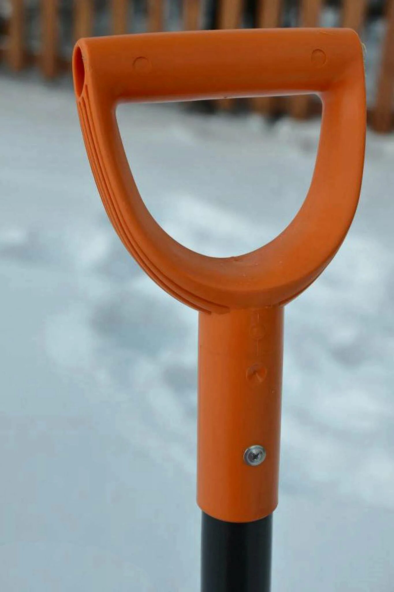 Fiskars solid для снега. Fiskars solid 1026794. скребок снежный фискарс. fiskars 1000740. лопата fiskars для снега автомобильная.