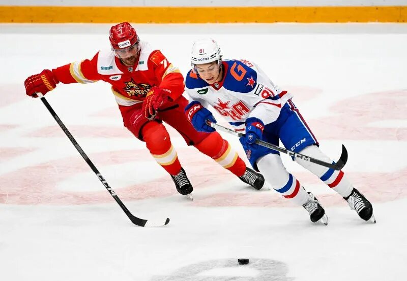 Куньлунь рс ска матч. Ска куньлунь ред стар. ска3:2 рубин. леонардо карбонари ска звезда. выход спортсменов из звезды ска.