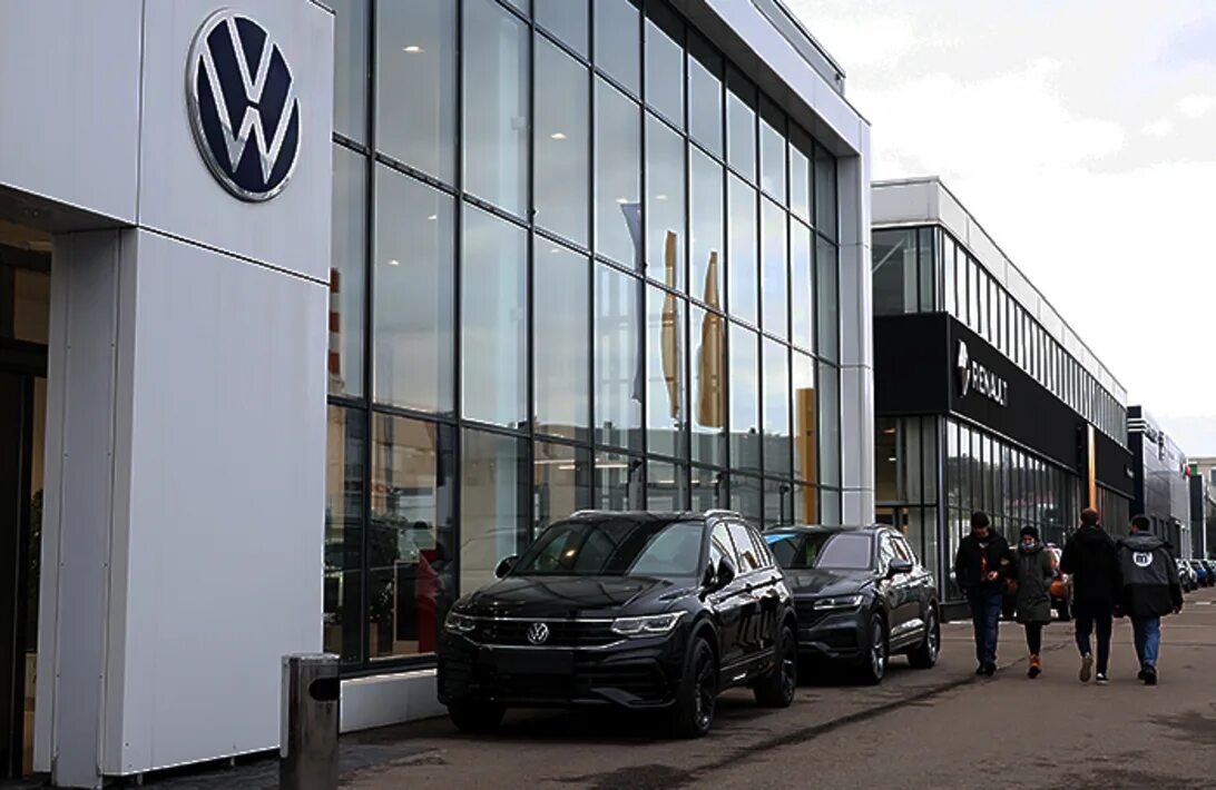 Фольксваген компания. Завод Фольксваген в Германии. Volkswagen в России ГАЗ. Активы Фольксваген в России.