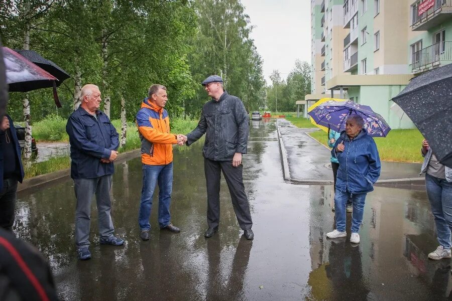 Рыбинск горячая вода. Рыбинск Мариевка парк. Квадрат Мариевка Рыбинск. Рыбинская администрация Морозов. Рыбинск Мариевка 2008.