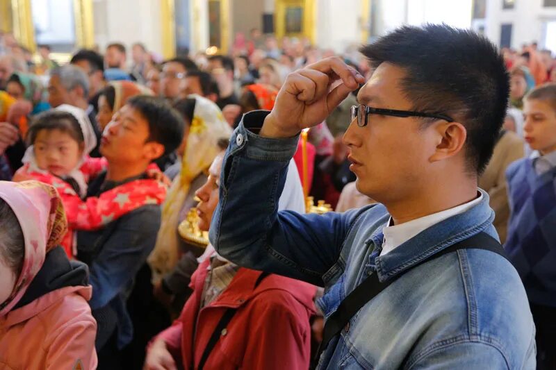Быть добрым китайская. Православные китайцы. Китайские православные храмы. Христианские храмы в Китае. Китайские христиане.