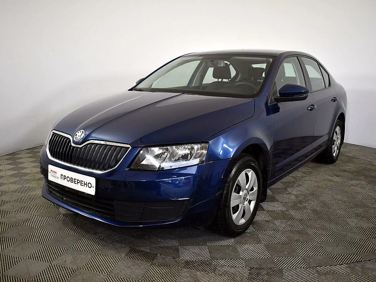 Цвета октавии а5. Skoda Octavia III (a7) 2014. Skoda Octavia a7 синяя.