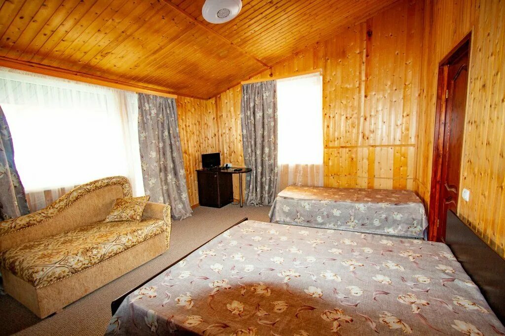 гостевой дом шарлоотка прохладная ул 1/1 посёлок лоо. прохладная 1/1 сочи. ул. мини гостиница домино лоо сочи. лоо мини отель долголетие ул прохладная.