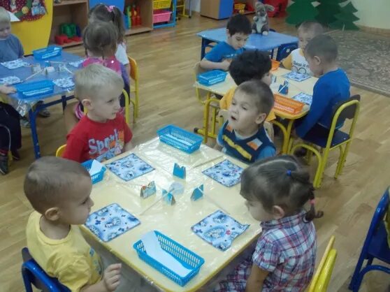 2 младшая группа занятия зимой. Занятие во второй младшей группе по окружающему миру. группа 2-ая младшая. познание старшая группа. открытое занятие в средней группе &quot;путешествие краски&quot;.