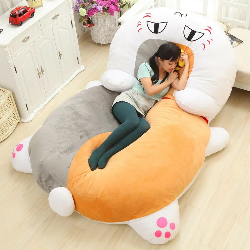 К чему снятся мягкие игрушки. Кровать-подушка Totoro Bed. Спальный мешок Тоторо. Плюшевая кровать Тоторо. Гигантская Bean Bag кровать.