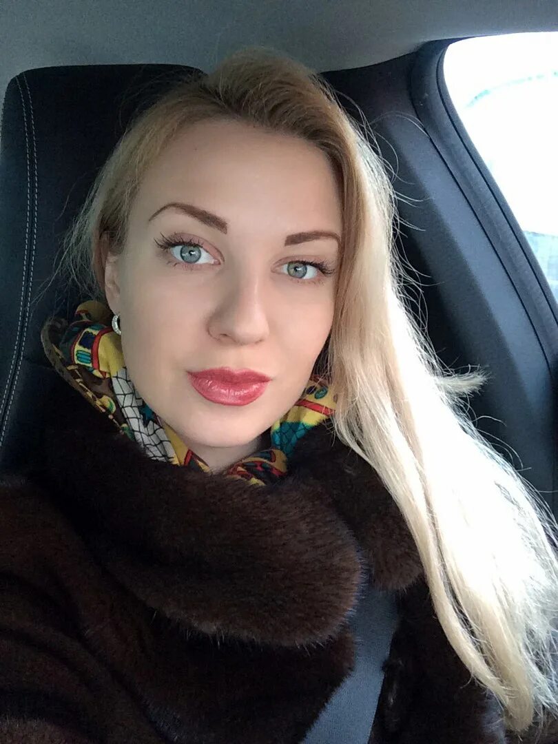 Королева лена фото. Лена королева заречный. Лене королевой. Лена панова екатеринбург. Лене королевой.