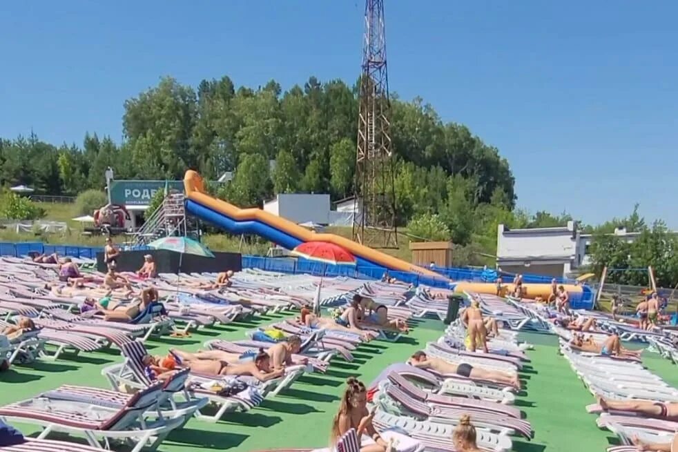 Пляжный комплекс мираж красноярск. Маналэнд красноярск пляж.