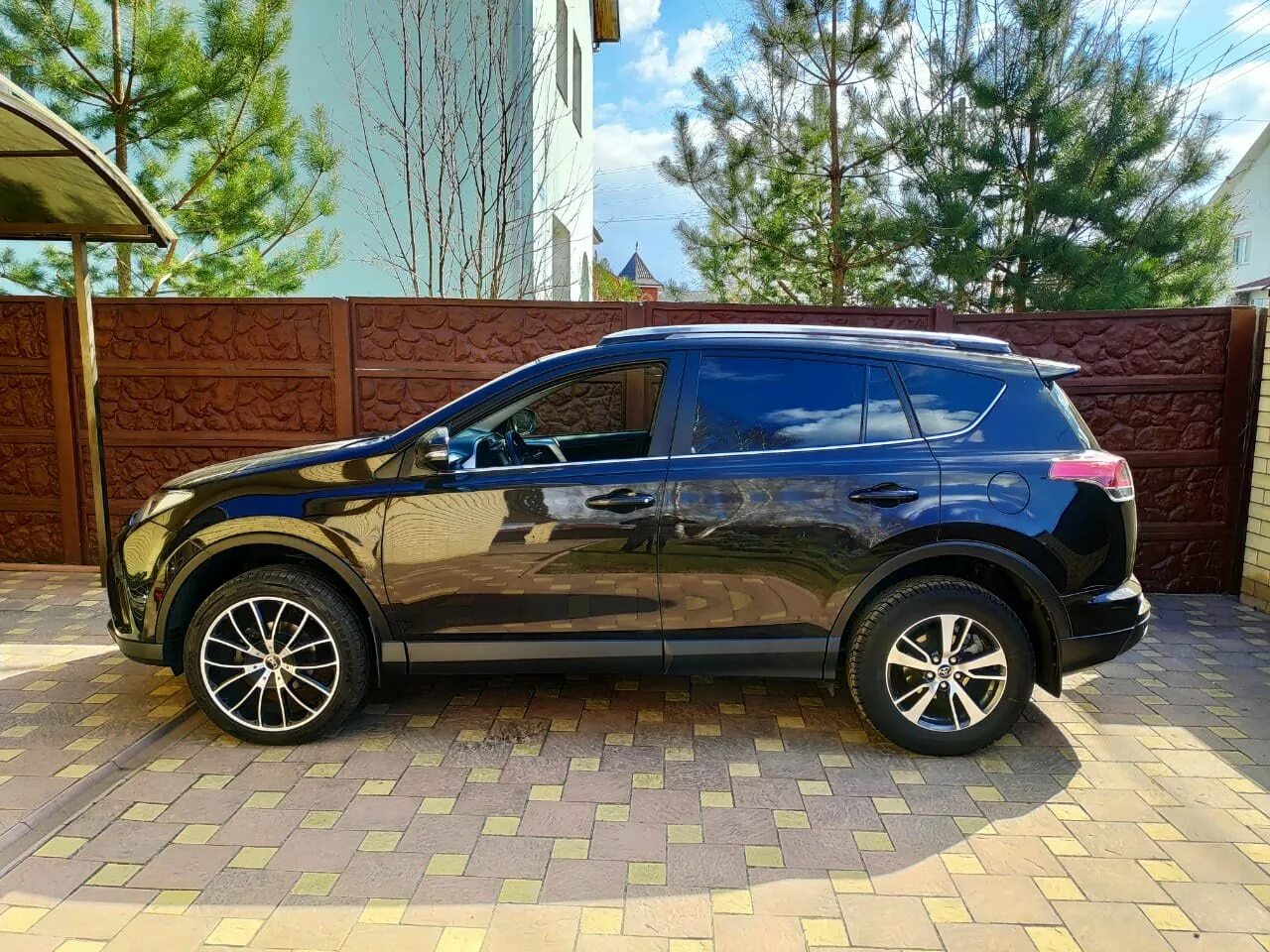 Диски на тойота рав 4. Toyota rav4 r20. rav4 диски r20. диски toyota rav4 r19. диски тойота рав 4 r19.