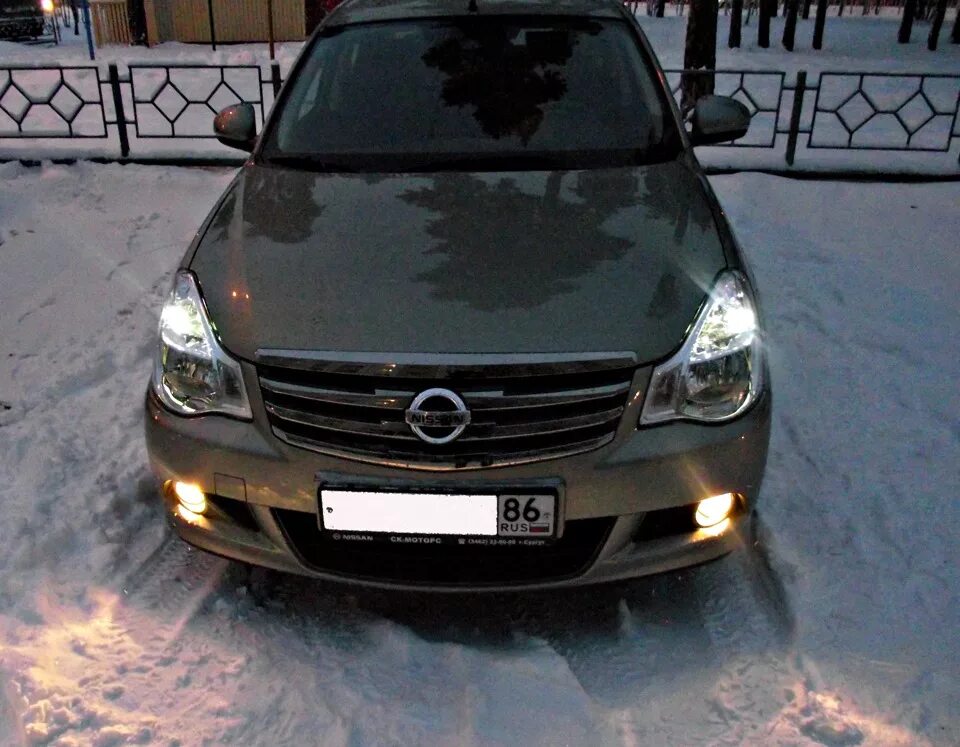 Противотуманные фары g15. Ниссан Альмера Джи 15. Nissan Almera g15 оптика. Nissan Almera g15 лампы. Led Nissan Almera g15.