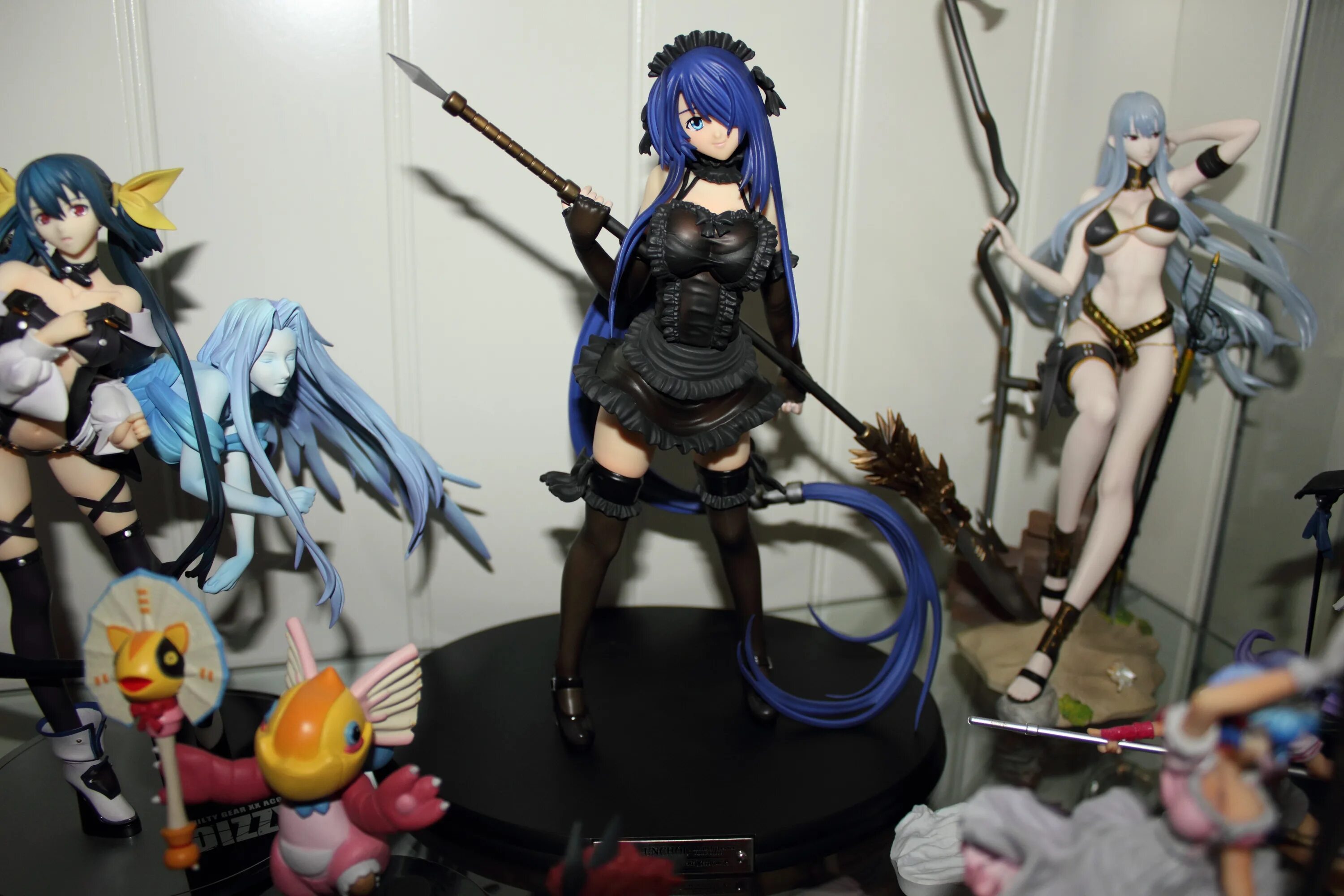 Аниме статуэтки. Магазин оригинальных фигурок. Большая аниме фигурка. Магазин оригинальных фигурок. Фигурки good smile nendoroid.