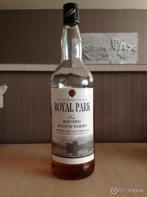 Royal park виски. Виски Ройал парк. Royal Park Whisky 40% 1l. Виски Роял парк 1 литр. Роял парк виски фото.