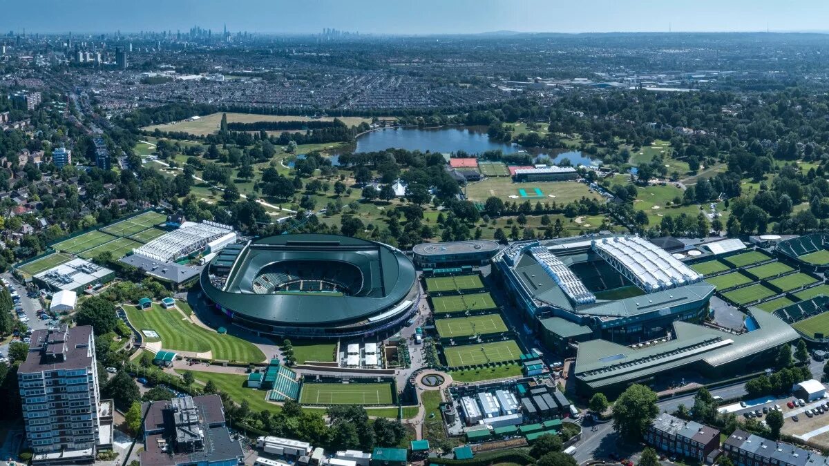 Уимблдон где проходит. Уимблдон парк. Wimbledon корт. Уимблдонский турнир (Великобритания. Большой теннис Уимблдон.