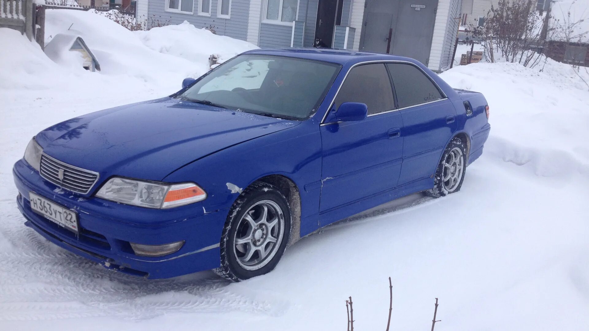 Mark blue. Toyota Mark II 100 синий. Тойота Mark 2 синий.