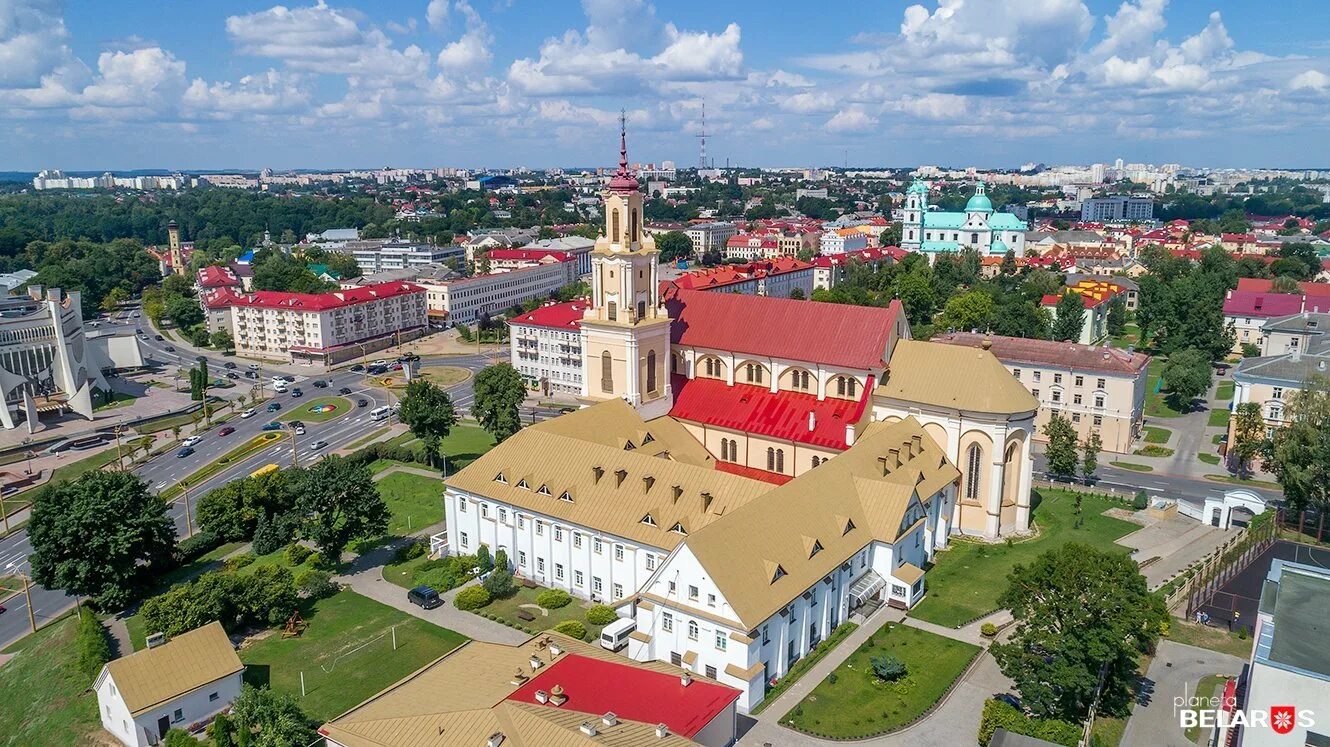 Беларусь гродно площадь. Город гродно беларусь. Гродно город в белоруссии. Город гродно исторический центр. Гродно центр города.