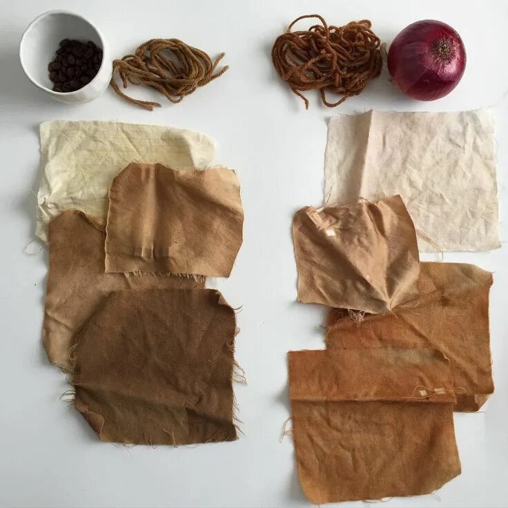 How to brown. Натуральные красители для ткани. Крашение ткани натуральными красителями. Окрашивание ткани. Окрашивание ткани кофе.