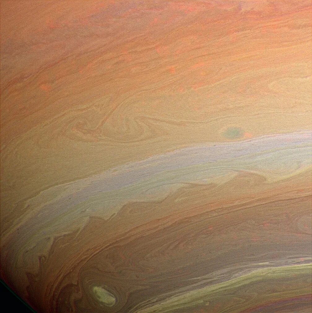 Жизнь на сатурне. Сатурн Планета атмосфера. Кассини в облаках Сатурна. Атмосфера Сатурна Сатурна. Юпитер Кассини.