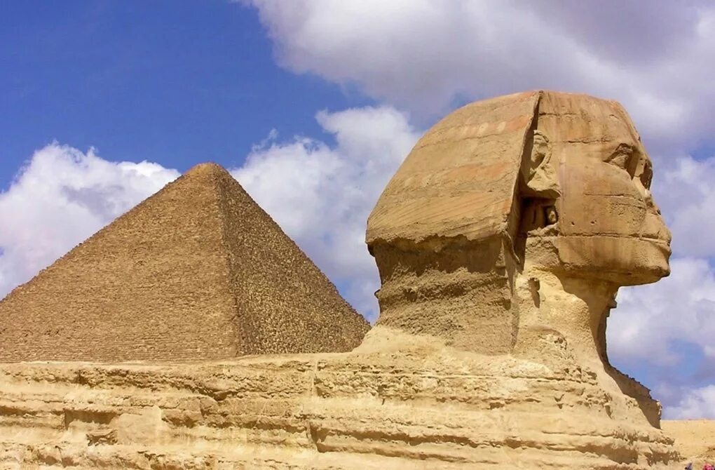 Исторический факт о фараоне хеопсе. Пирамида Хеопса древний Египет. Пирамида Хуфу Египет. Пирамида Хуфу (Хеопса) в Египте. Пирамида Хеопса (Хуфу).