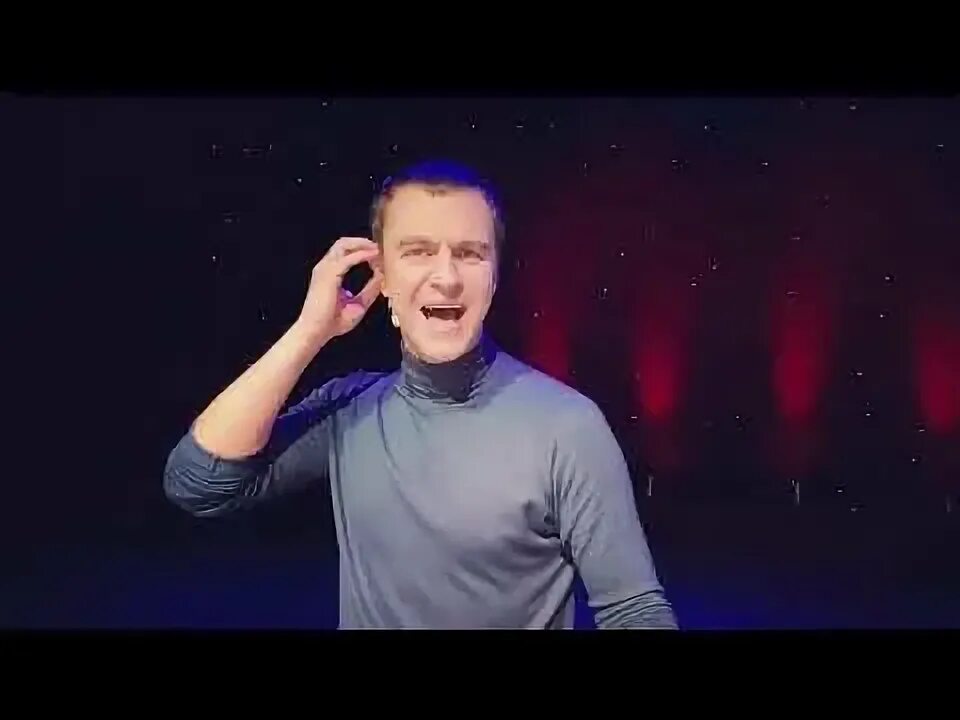 Сын ивана абрамова. Полукровка полулошадь полушлюз. Я полулошадь полушлюз. Абрамов полукровка полушлюз. Памятник барону мюнхгаузену хмельницкий.