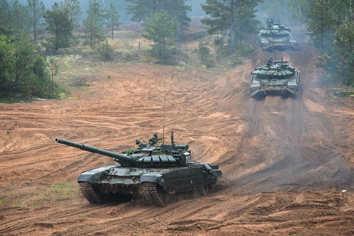 Учения танковых войск. Танковые маневры. Нижний новгород полигон мулино. Учения в мулино 2021 полигон нижегородская область. Танковые маневры.