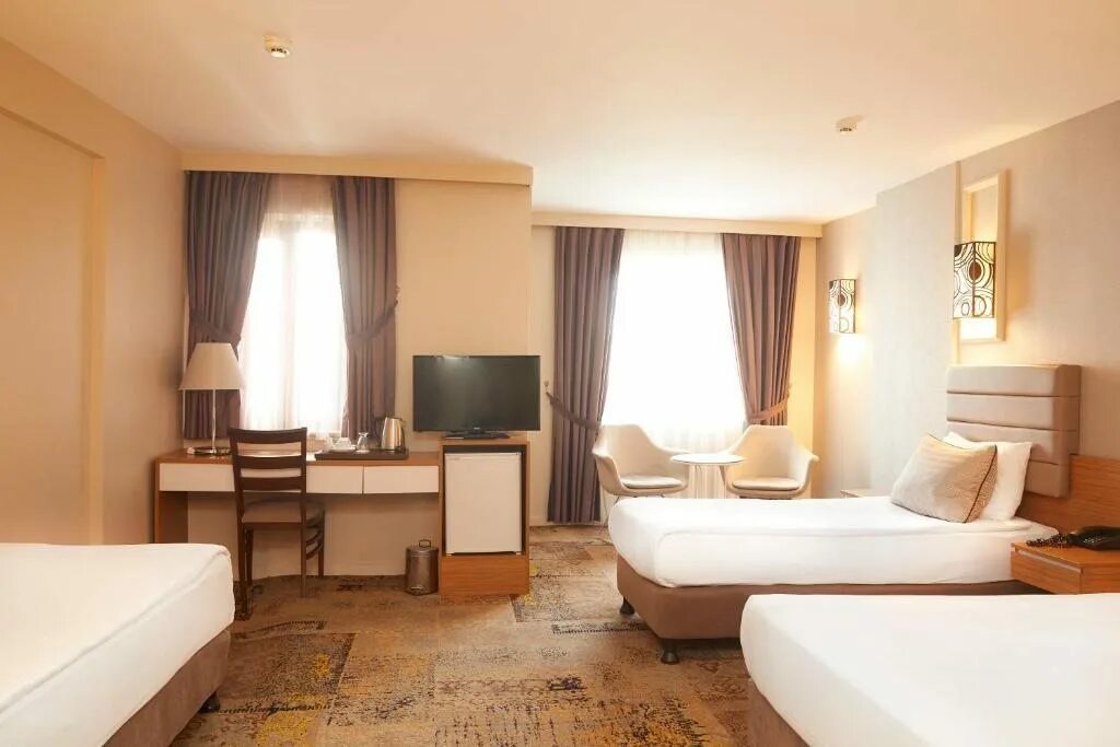 All seasons hotel istanbul. Livinton hotel istanbul. All seasons ресторан. 4 seasons турция. All seasons ресторан.