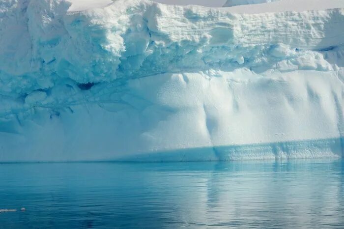 Свободный ото льда участок антарктиды. Льды Антарктиды. Царство льда. Арктика царство льда. Свободные ото льда территории Антарктиды.
