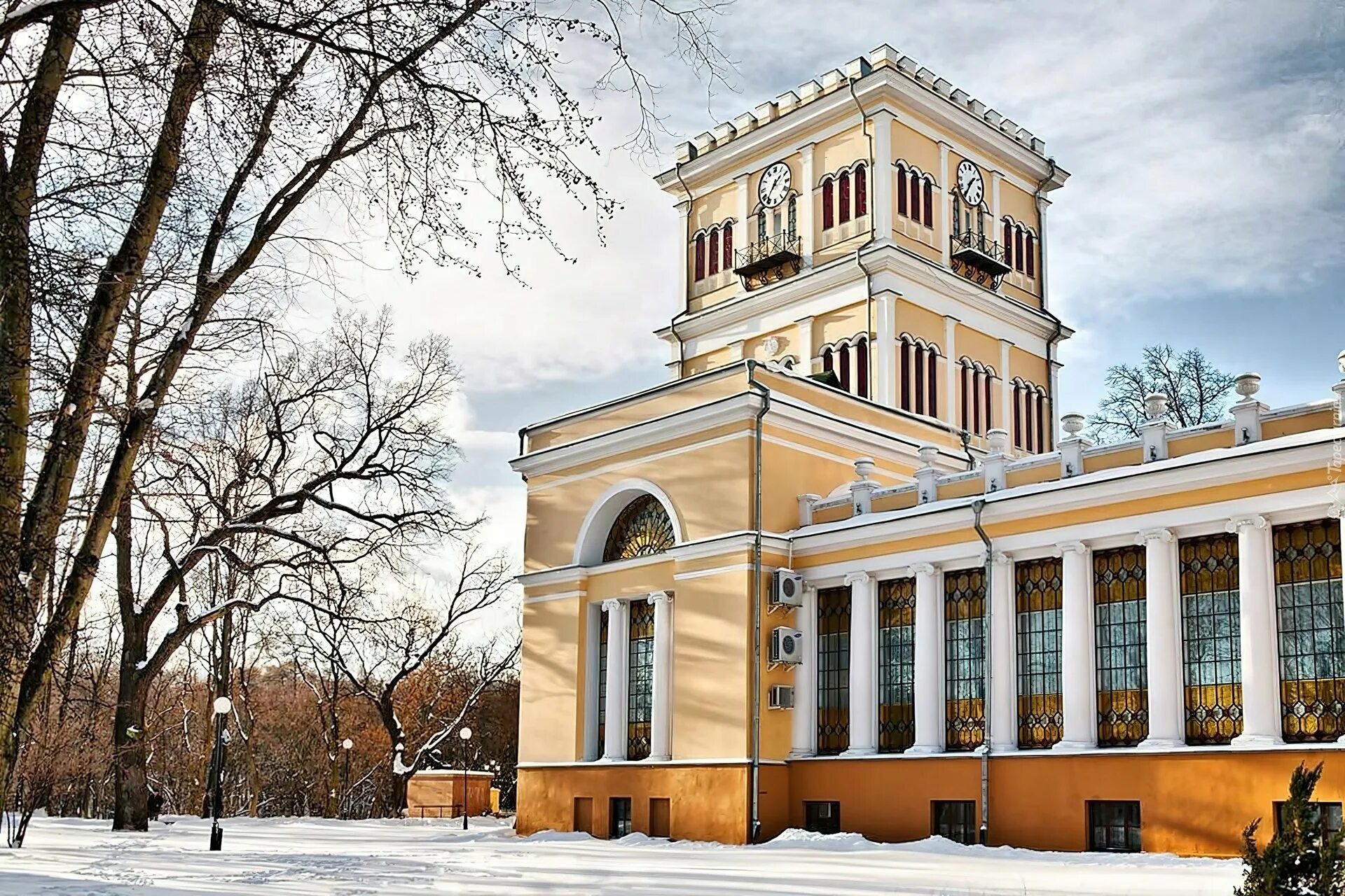 Улица паскевича. Дворец румянцевых-паскевичей беларусь. дворец паскевичей в гомеле. палац румянцевых и паскевичей в гомеле. гомель парк румянцева и паскевича.