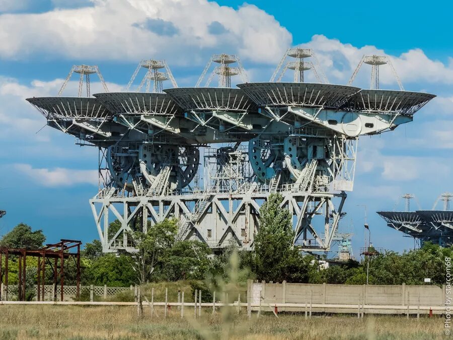 Радиотелескоп рт-70 в евпатории. Евпатория космический центр витино. Самая большая антенна. Витино центр космической связи. Евпатория космический центр витино.