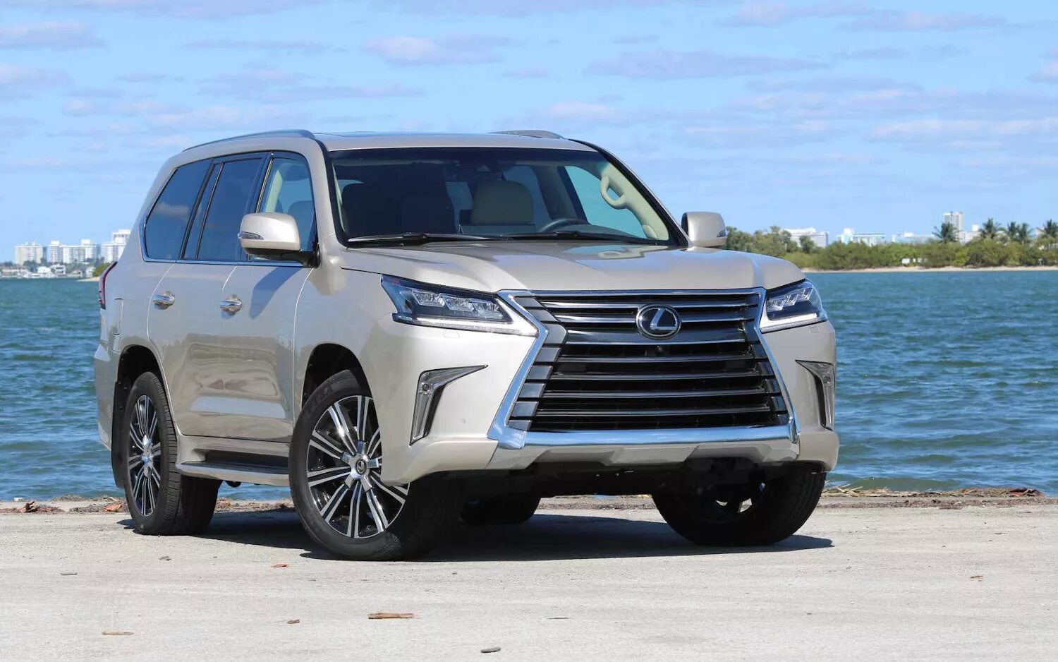 Купить lexus lx 570. Лексус ЛХ 570. Джип Лексус 570. Lexus LX 570 2019. Lexus LX LX 570.