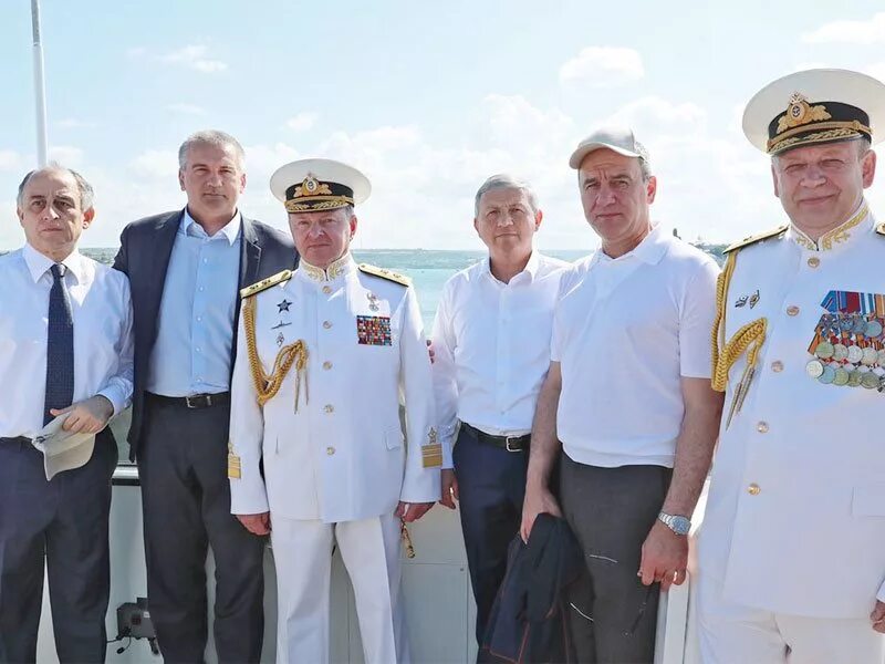 Границы морей. Глав море. Бердянск. Белеет парус одинокий катаев иллюстрации. Белеет парус одинокий глава море.