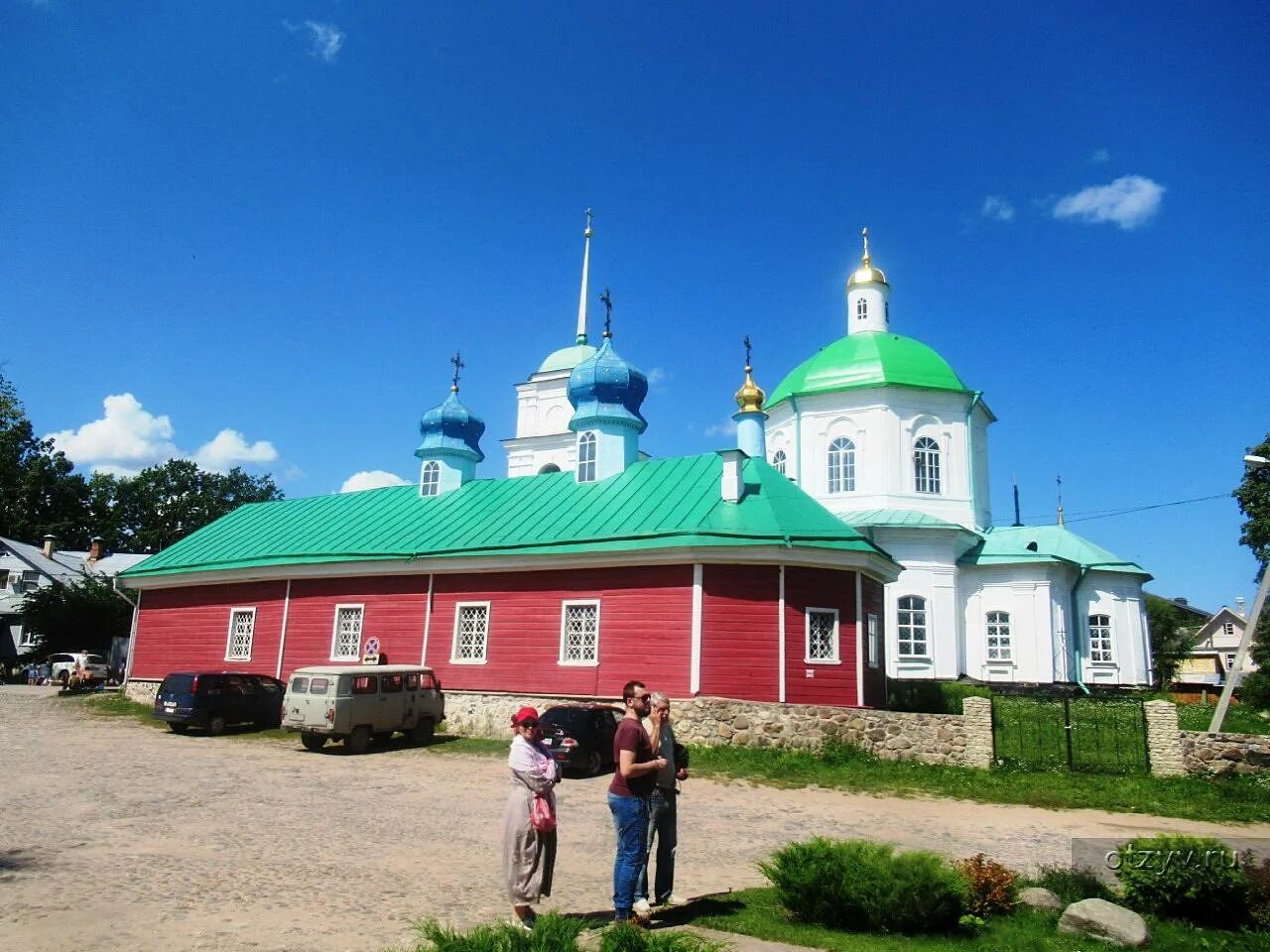 Погода в печорах сегодня. Печоры города Псковской области. Церковь Варвары великомученицы Печоры. Корнилия храм Печоры.