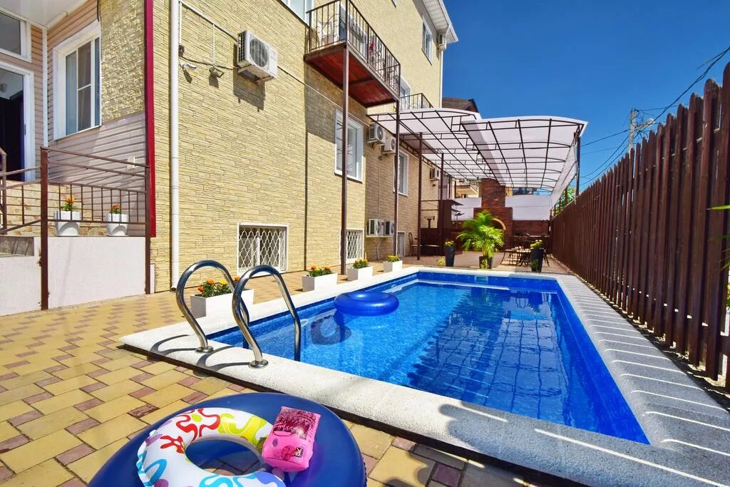 витязево отели с бассейном ближе. анапа витязево гостевой дом с бассейном. отель sunrise анапа. престиж отель витязево 3*. витязево дом у моря.