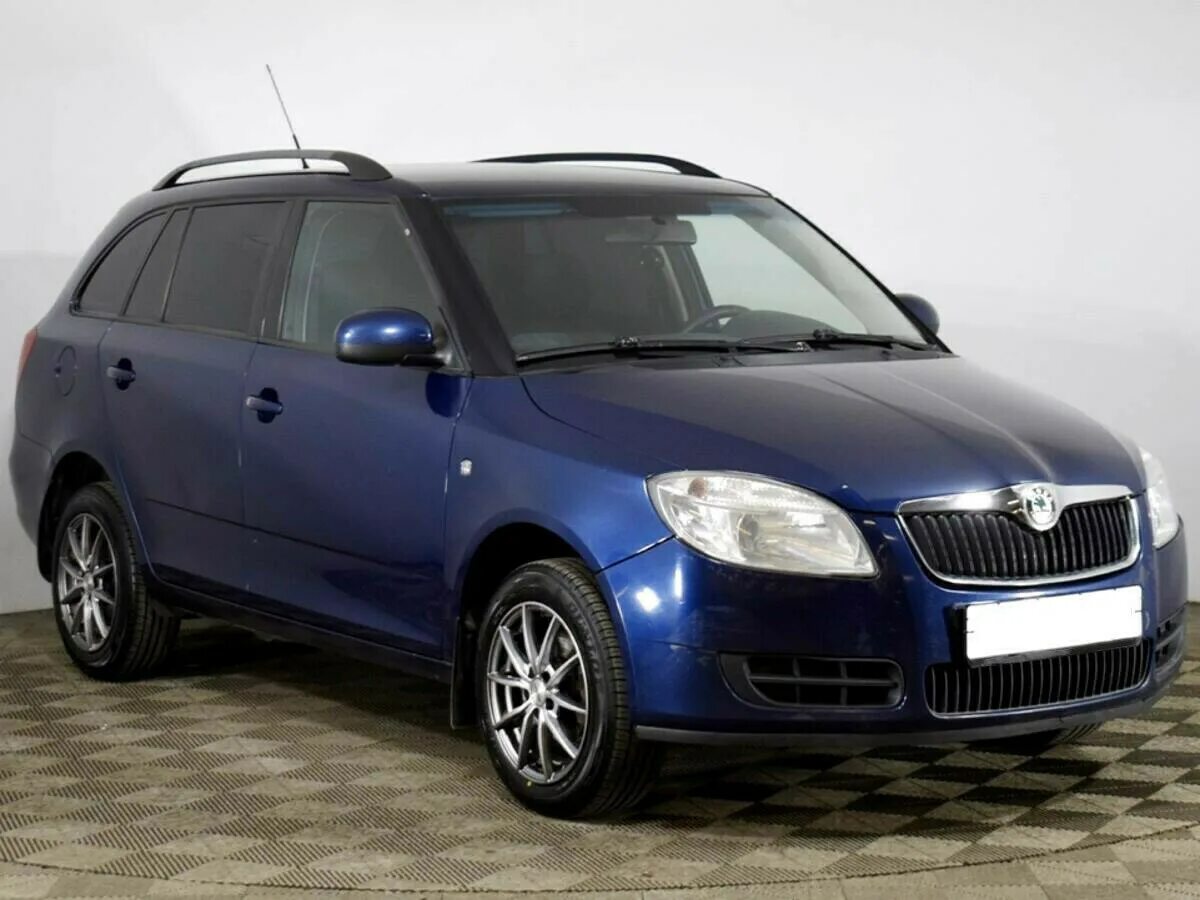 Шкода 2009 купить. Skoda Fabia 2009. Skoda Fabia 2 универсал. Шкода Фабия универсал 2008. Школа Фабия 2 универсал.