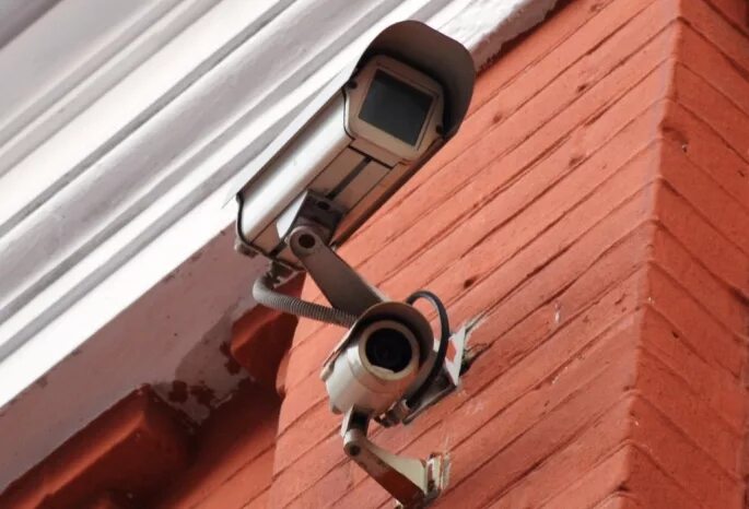 Соседи установили видеокамеры