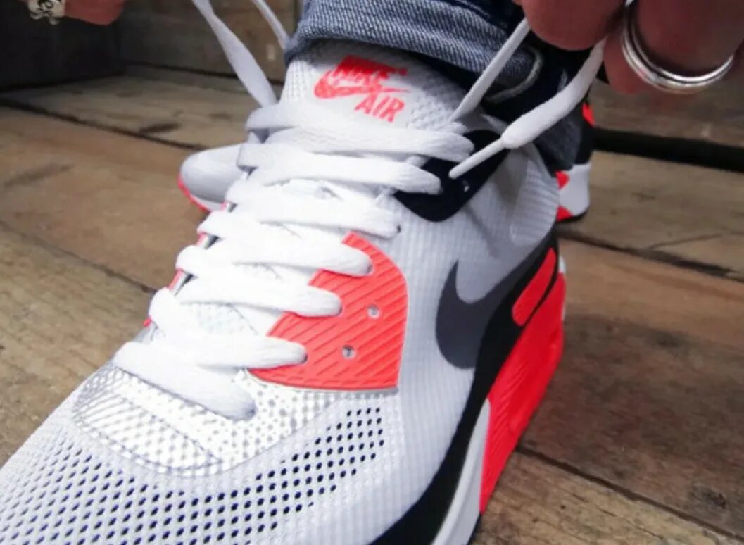 Как завязывать найки данки. Шнуровка Nike Air Max 90.
