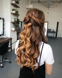 прически на длинные волосы без локонов