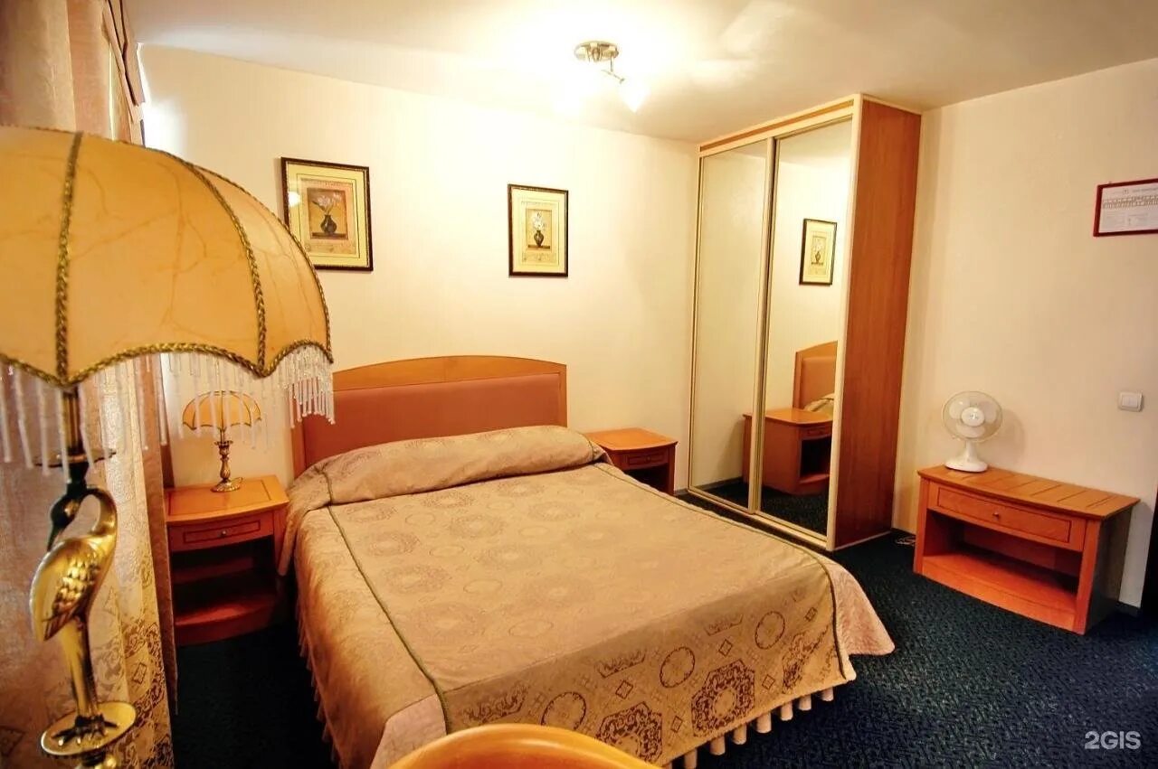 Гостиница в городе владивостоке. Гостиница приморье владивосток фото. Гостиницы город владивосток. Гостиница приморье владивосток фото. Отель владивосток.