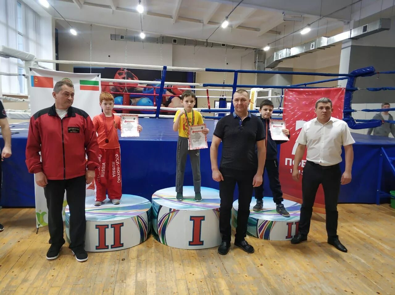 кикбоксинг набережные. чемпион мира по кикбоксингу руслан нуриев. руслан нуриев кикбоксинг набережные. первенство по кикбоксингу. иван веретянкин коркино.