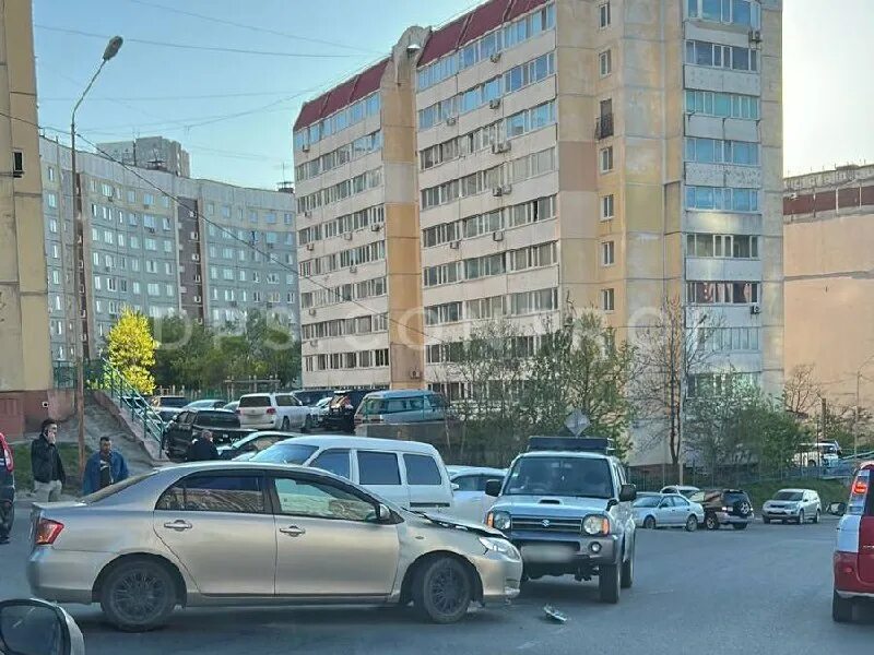 Проспект красного знамени 120. Красного знамени 120. Красного знамени 120. Красного знамени 120. Проспект красного знамени 120а владивосток.