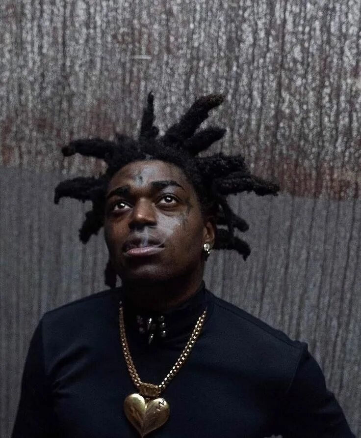 Кодак блэк с девушкой. Иконка банковская карта в руках. Черный заплатить. Наличные иконка. Оплата наличными иконка.