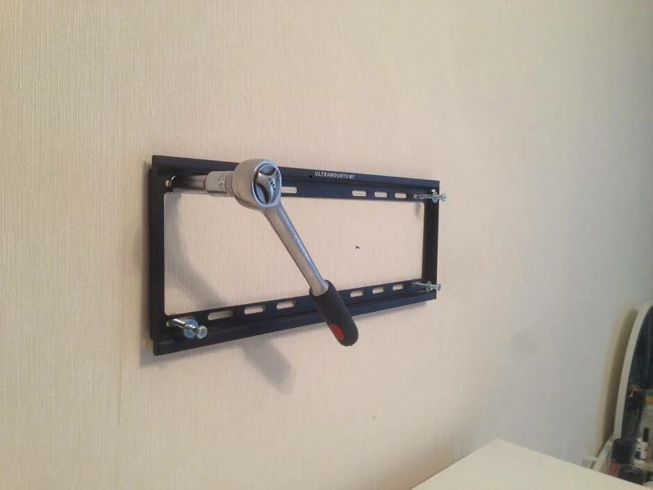 Устанавливаем brackets