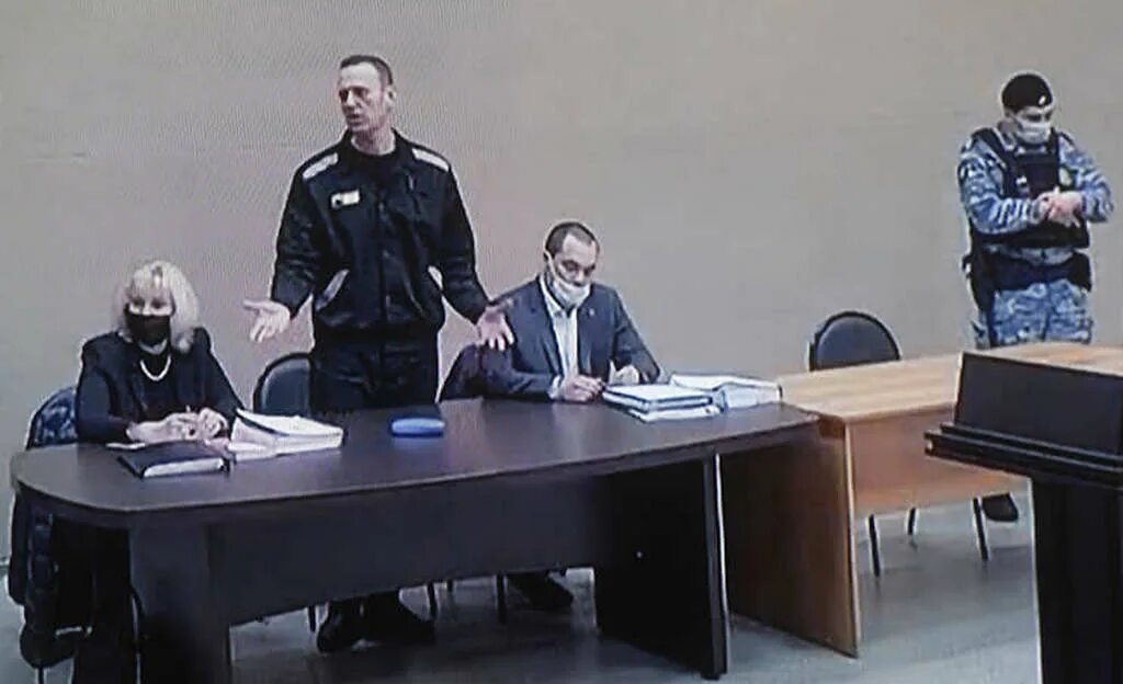 Тело навального выдали матери или нет. Судебные заседания Навальный.
