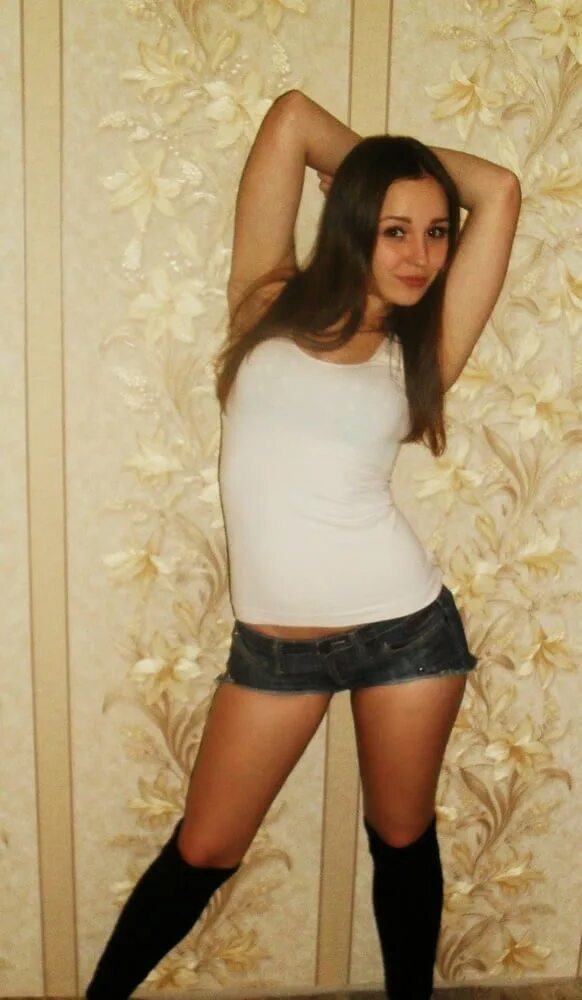 Девушка массажа в люблино. Девушки люблино москва. Шелуха девушка. Номера девушек. Элитные массажистки.